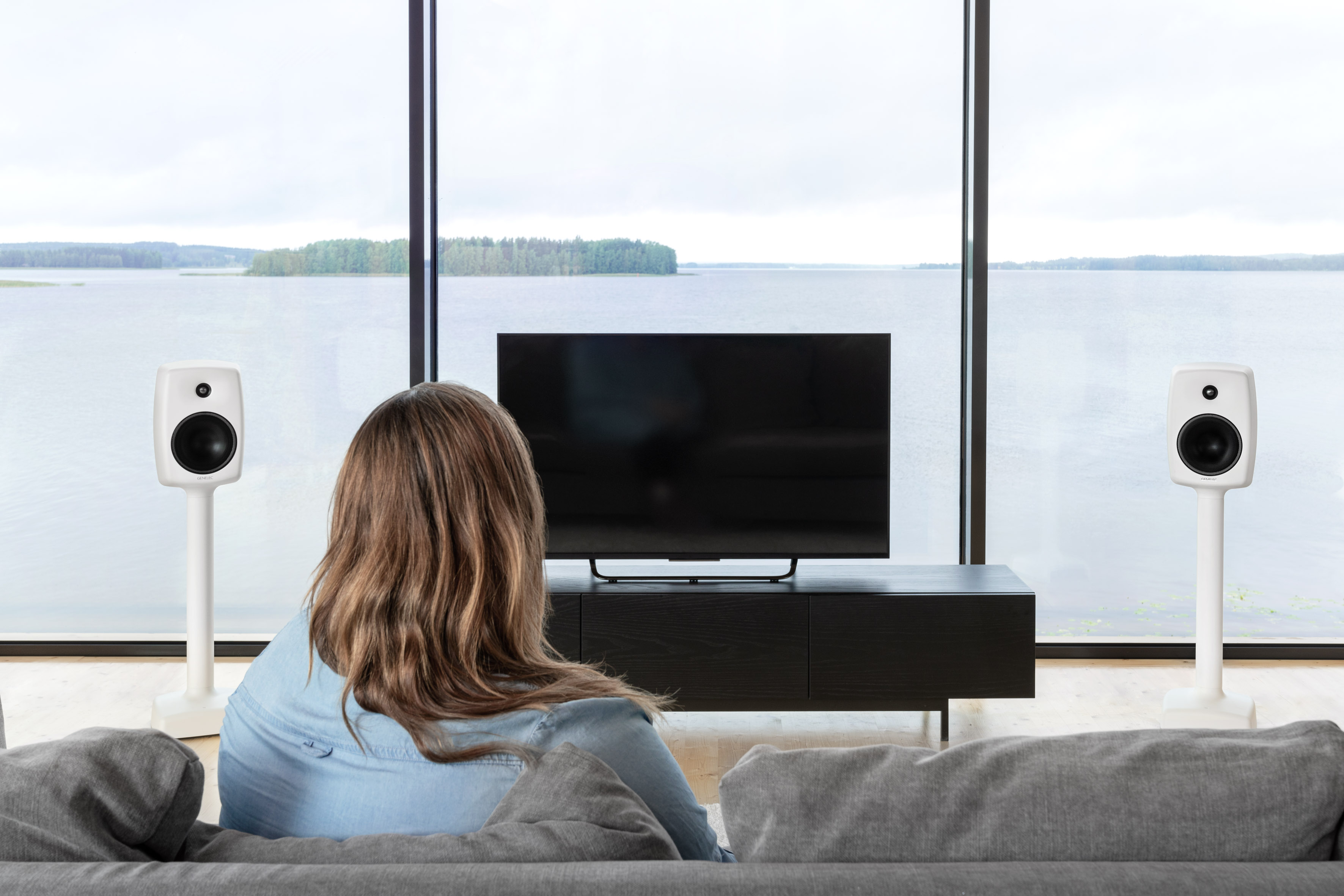 Genelecデザインの原点を「Re-Imagine」 ― 20年間の進化を投入した「6040R」を発売