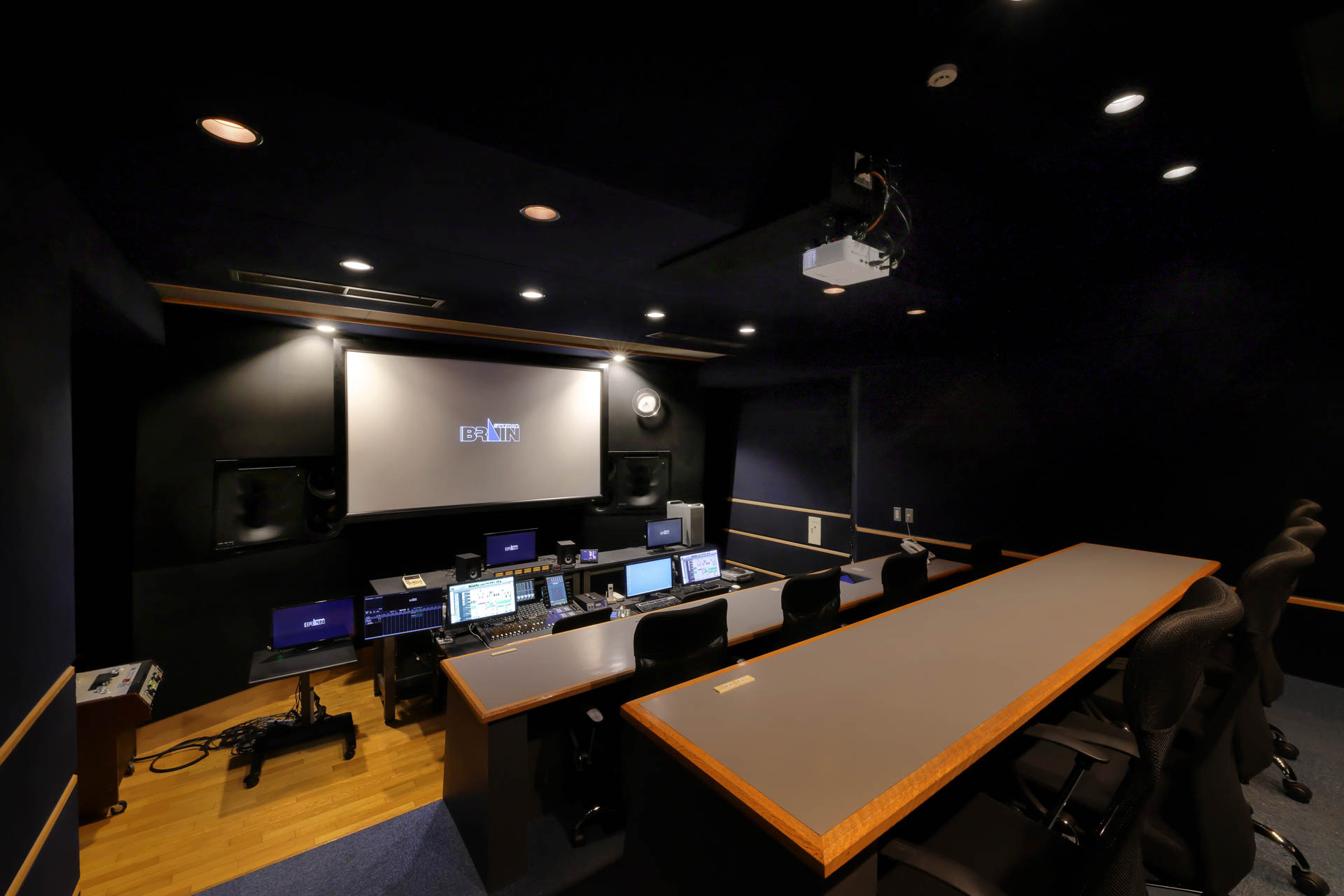 Built to Trust | ブレーン - 30年の時を経て生まれ変わった“1035”